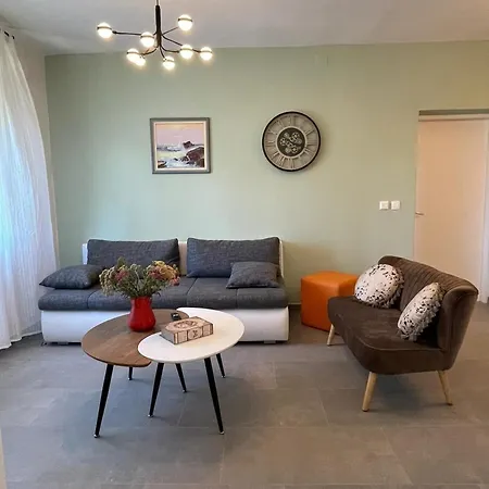 Ferienwohnung Fuer 6 Personen Ca 65 Qm In Privlaka, Dalmatien Norddalmatien Apartment Privlaka (Zadar)