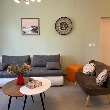 Ferienwohnung Fuer 6 Personen Ca 65 Qm In Privlaka, Dalmatien Norddalmatien